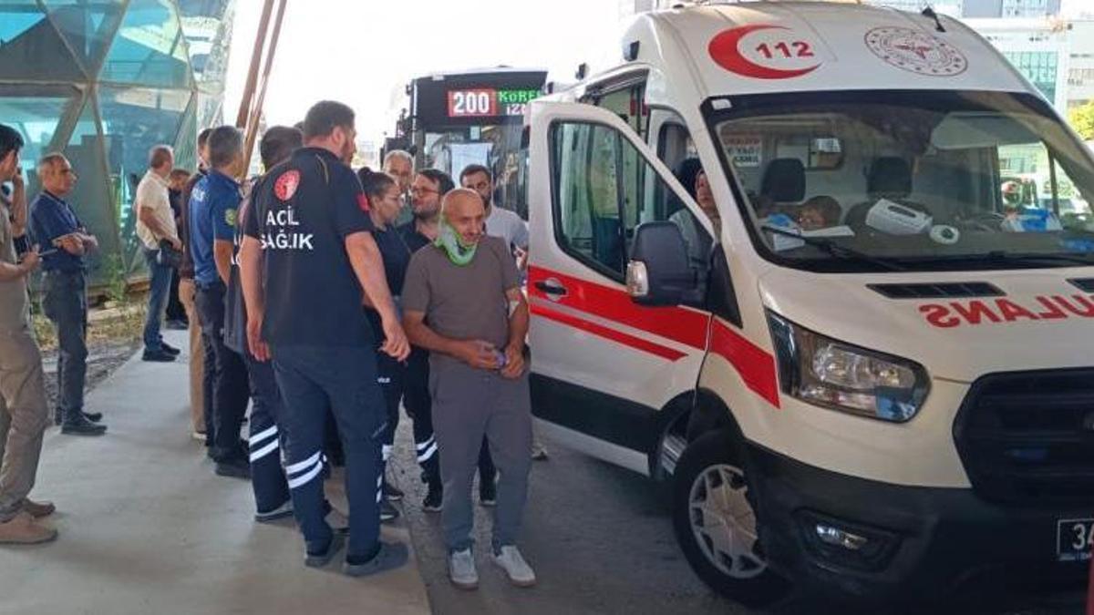 D-100'de korkutan kaza! Belediye otobüsüne beton pompası çarptı: Yaralılar var