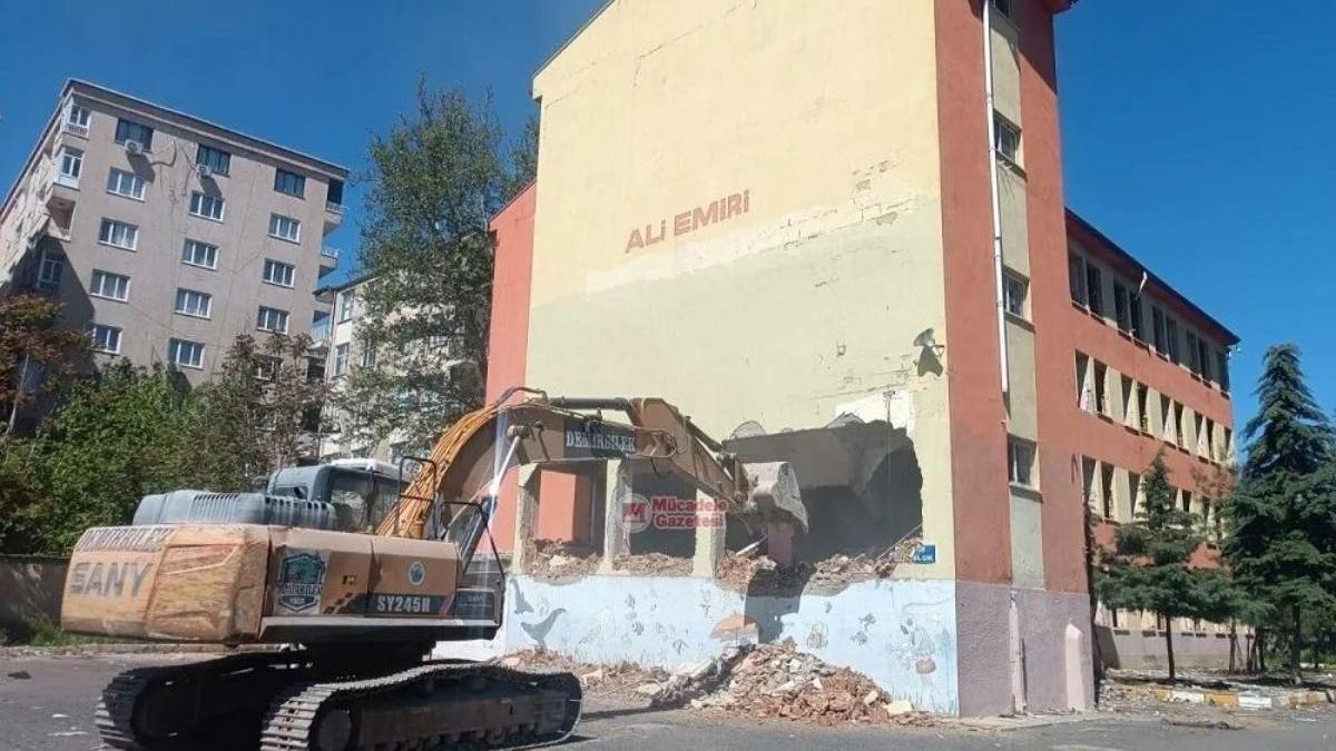 Diyarbakır’da yıkılan okulun akıbeti belli oldu: İşte arsanın yeni sahibi!