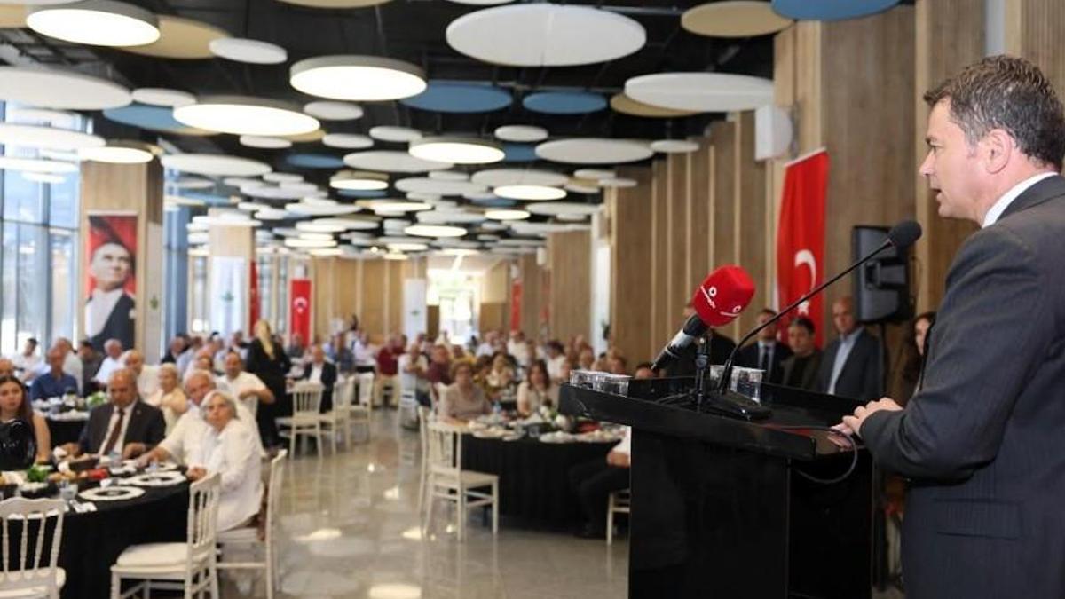 Osmangazi Belediye Başkanı, muhtarlarla ‘Ortak Akıl Buluşması’nda bir araya geldi