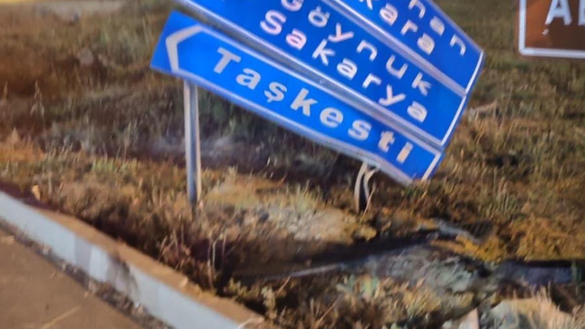 Trafik levhasına çarpıp kaçan alkollü sürücüye 25 bin TL ceza