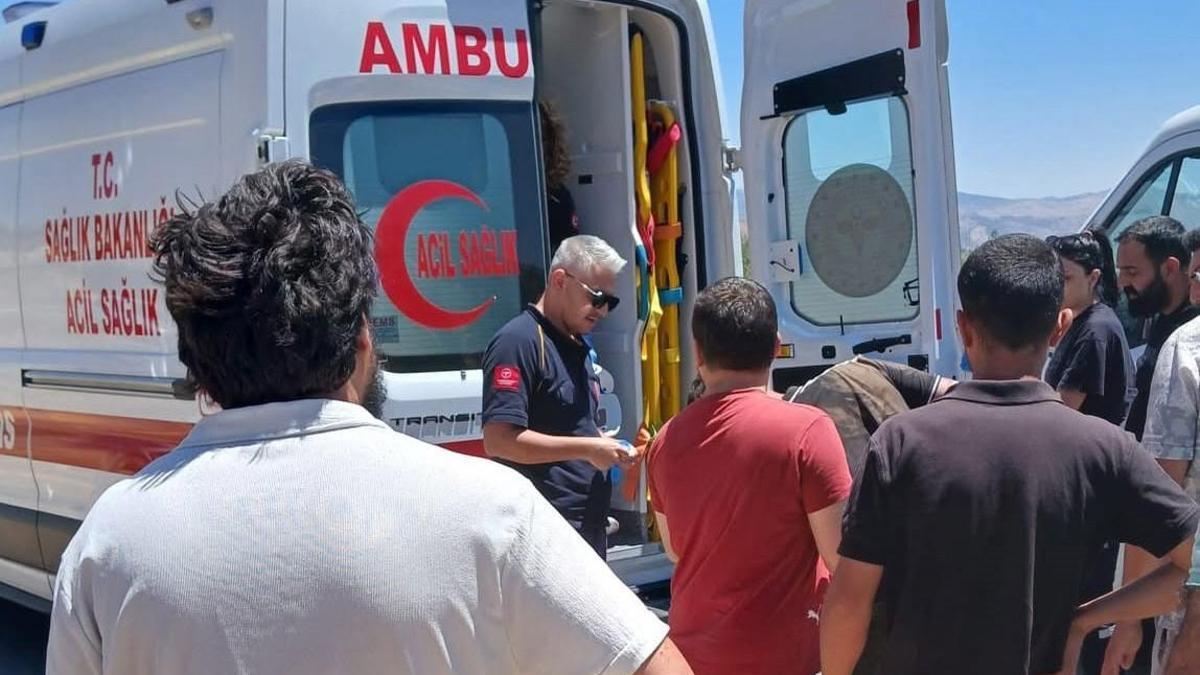 Gaziantep’te devrilen motosikletin sürücüsü yaralandı
