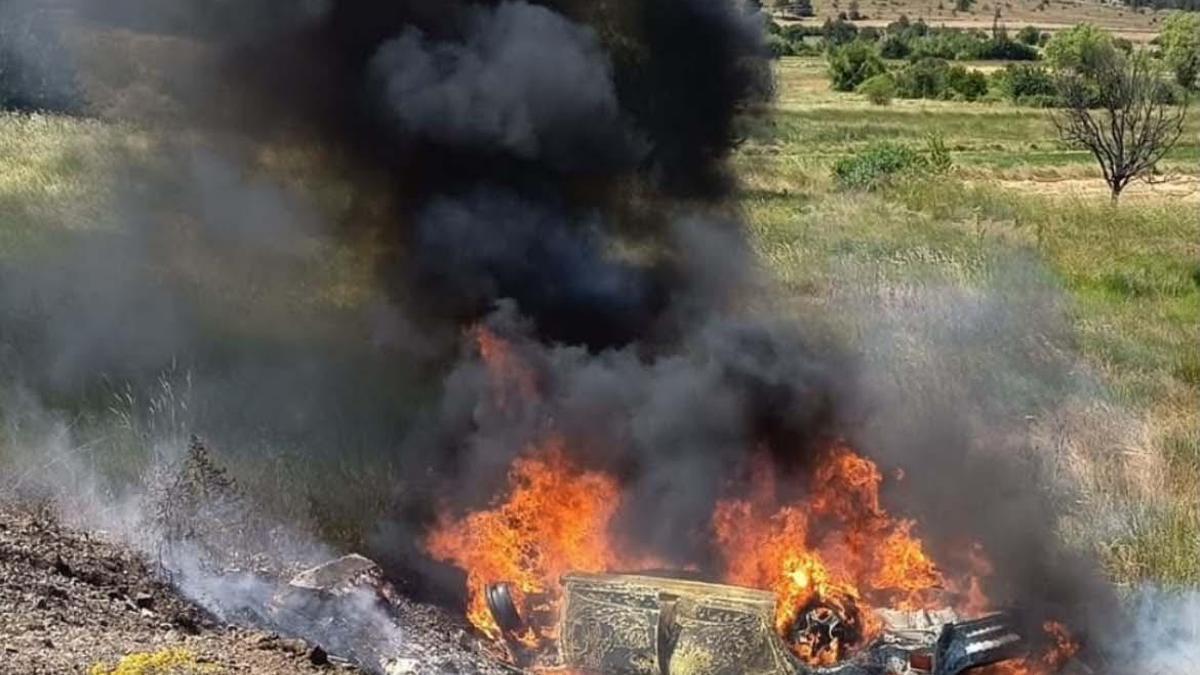 Takla atıp ters dönerek alev alan otomobildeki 5 kişi yaralandı