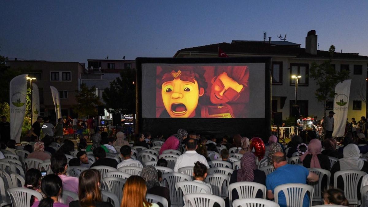 Osmangazi’de çocuklara ücretsiz sinema gösterimi