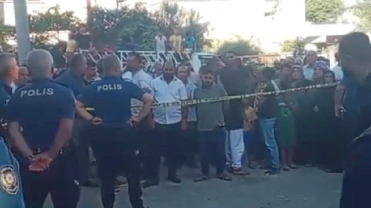 Hafif ticari aracın çarptığı 2 yaşındaki Abdullah öldü