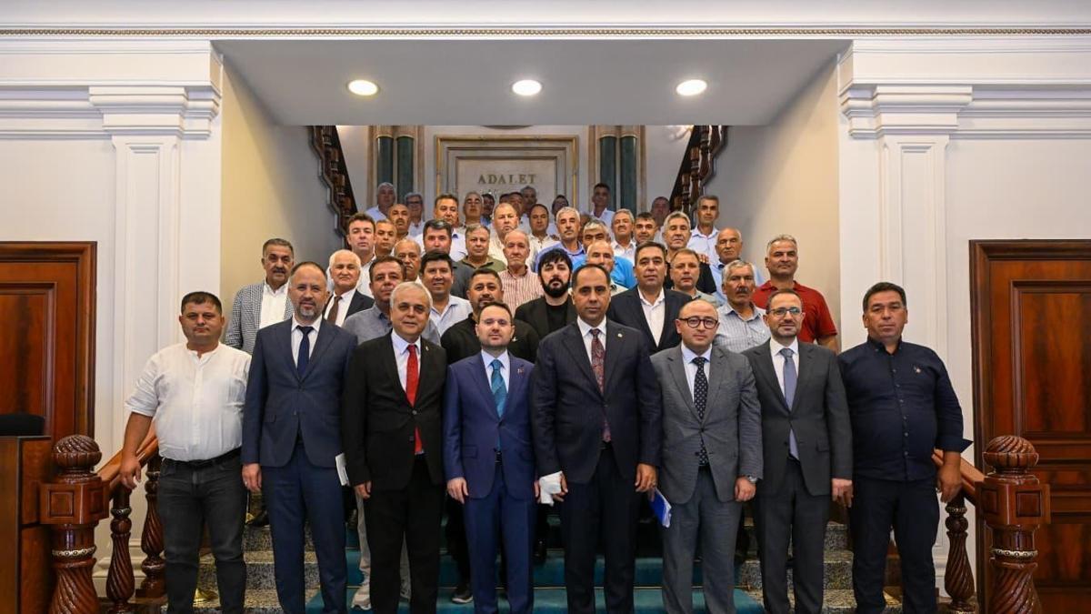 Bakan Gürlek, Erdemli Belediye Başkanı Kara ve muhtarları kabul etti