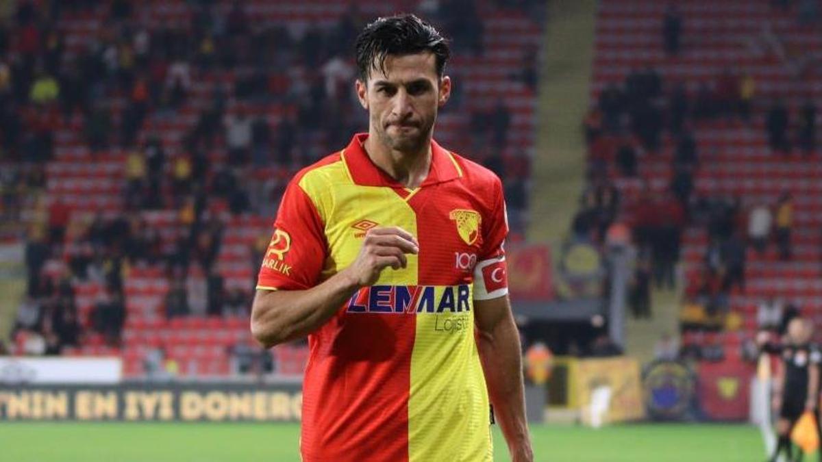 Göztepe resmen duyurdu: Futbolu bıraktı