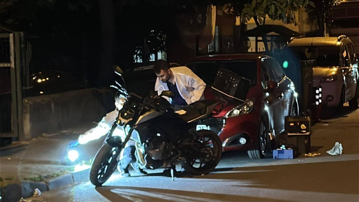 Sultangazi’de motosikletli şüphelilerin silahlı saldırısında ağır yaralandı
