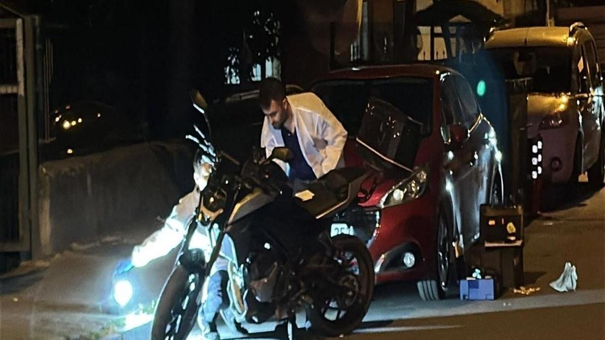 Sultangazi'de çalıntı motosikletle saldırdılar: 1 kişi ağır yaralandı