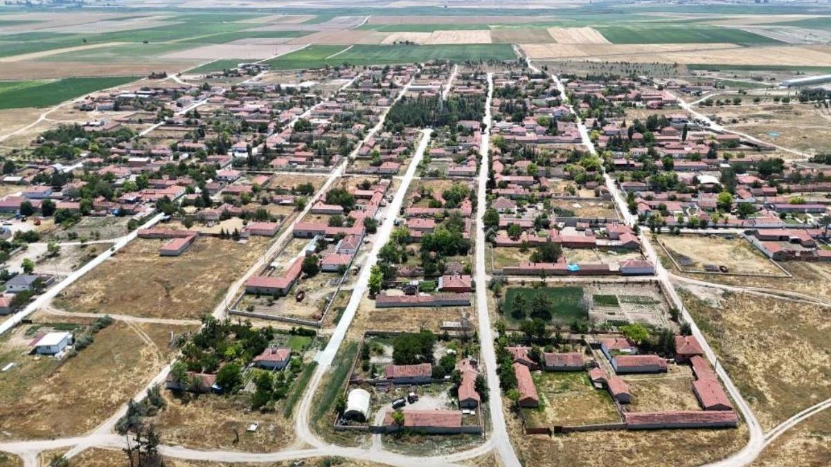 Eskişehir'in cetvelle çizilmiş köyü: 113 yıl önce kuruldu