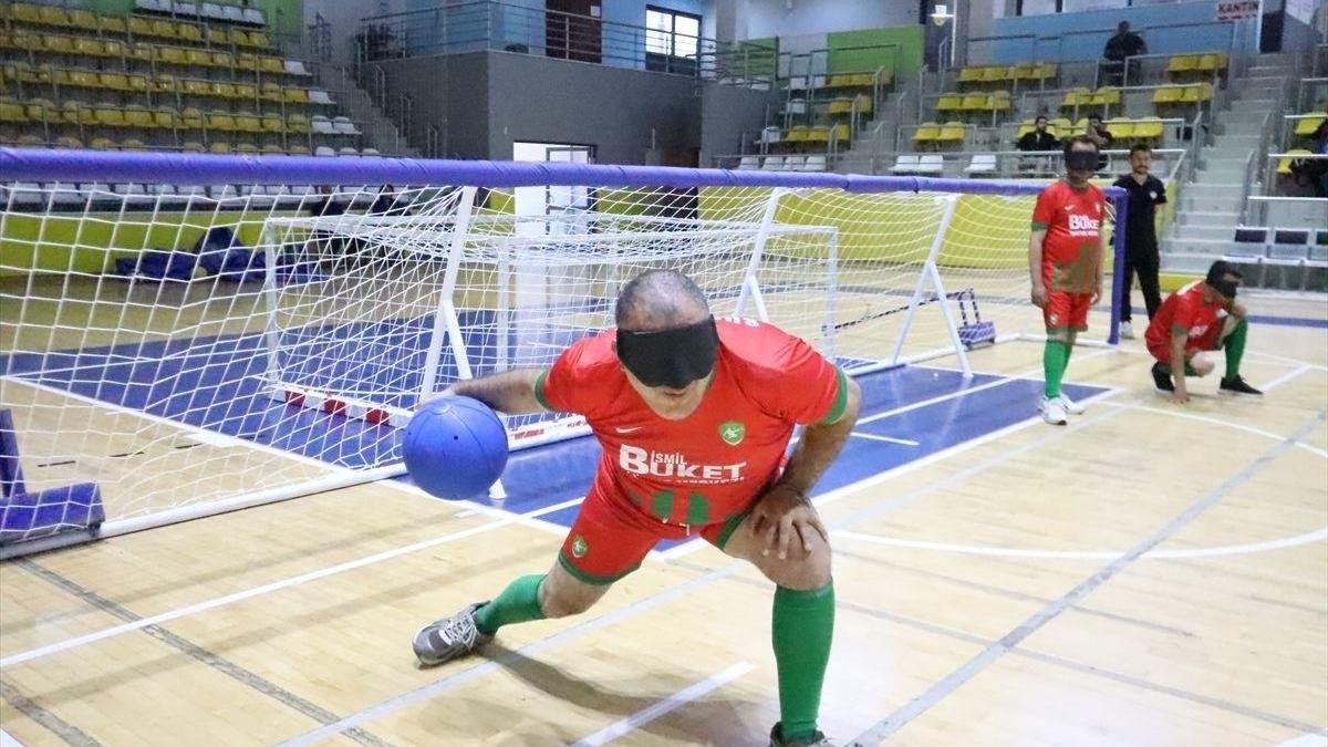 Kocaeli'de golbol müsabakaları başladı