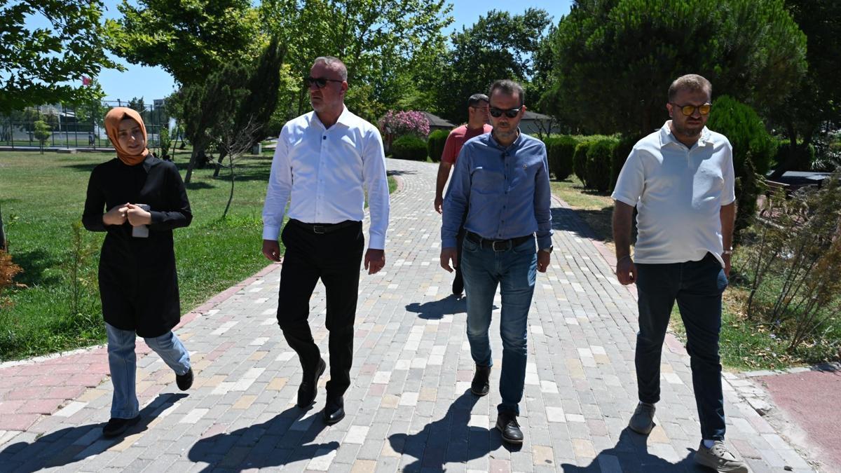 Başkan Karabatı, ilçedeki çalışmaları yerinde inceledi