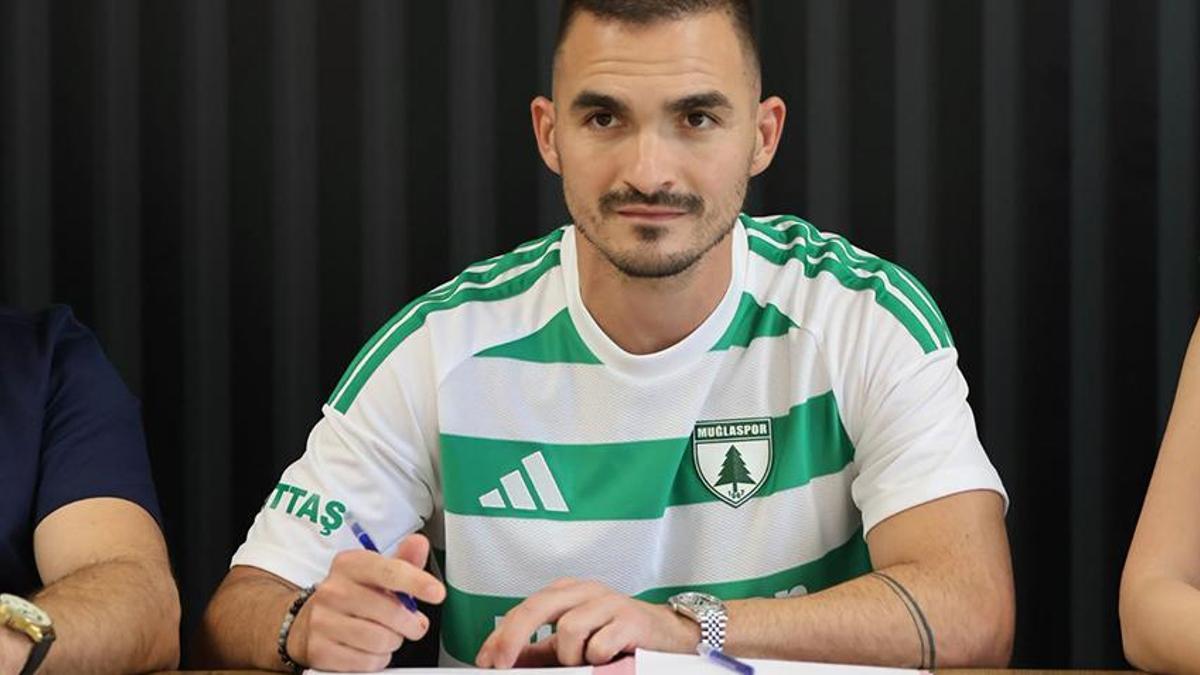 Milli takım oyuncusu 1. Lig takımına transfer oldu