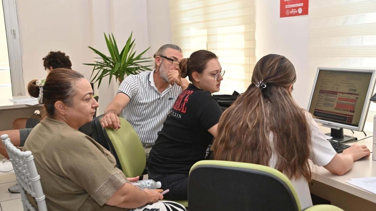 Manisa Büyükşehir'den LGS adaylarına ücretsiz tercih desteği