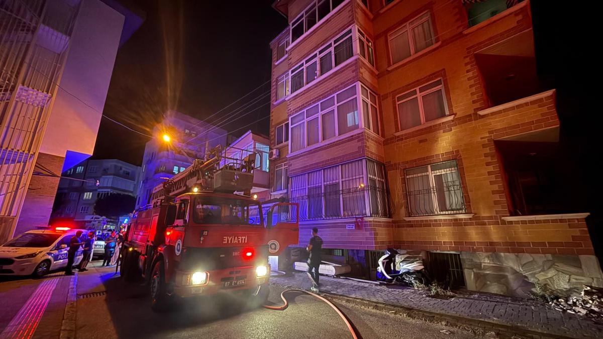 Dairedeki yangın büyümeden söndürüldü
