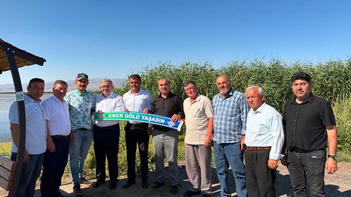 Eber Gölü'ne arıtma tesisi ve gözlem evi talebi