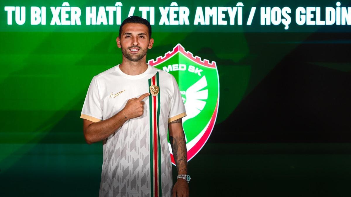 'Amedspor 29 Ekim paylaşımı nedeniyle kadro dışı bıraktı' iddiasına Umut Meraş'tan yanıt