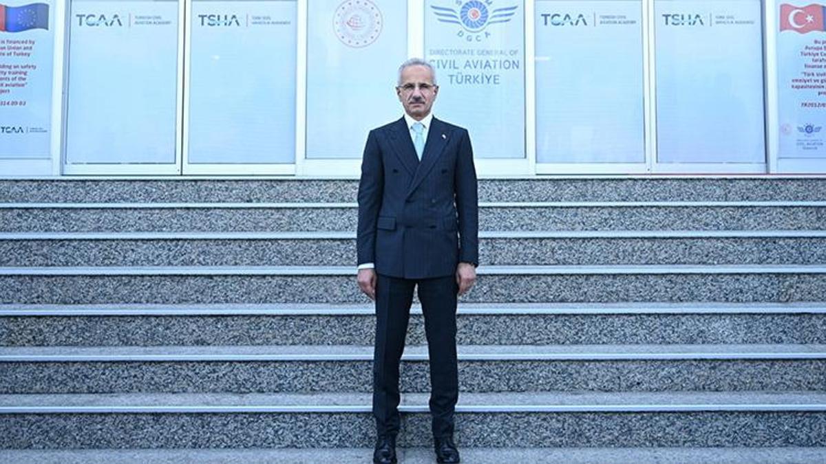 Bakan Uraloğlu: Şehit yakını ve gaziler için ücretsiz havacılık eğitimi veriliyor