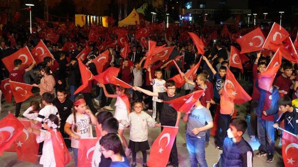 15 Temmuz’un 10’uncu yılında Bayburt’ta şehitler dualarla anıldı