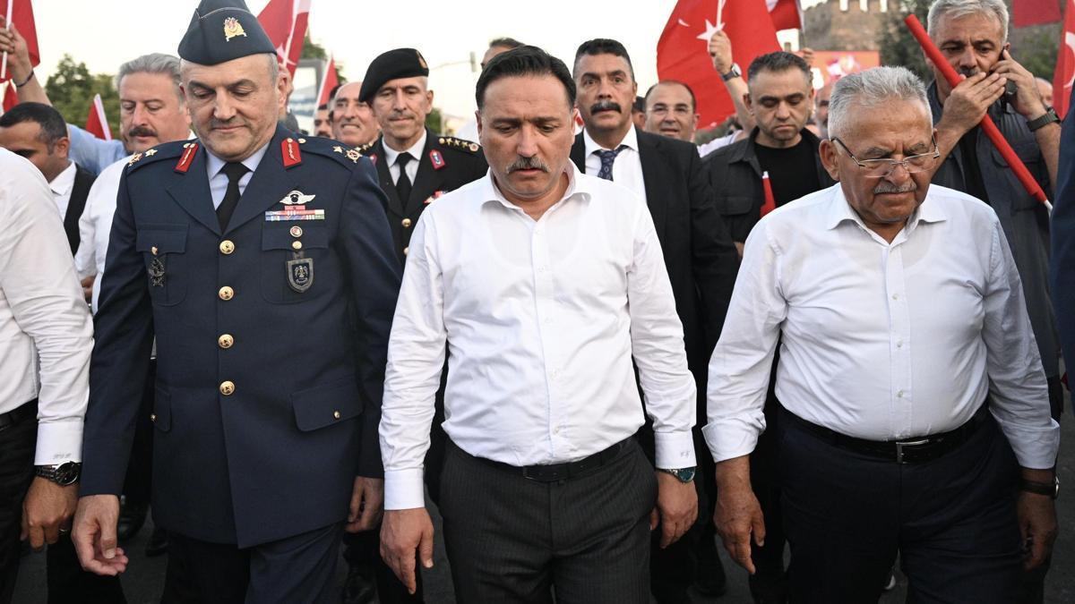 İç Anadolu'da 15 Temmuz Demokrasi ve Milli Birlik Günü dolayısıyla yürüyüş düzenlendi