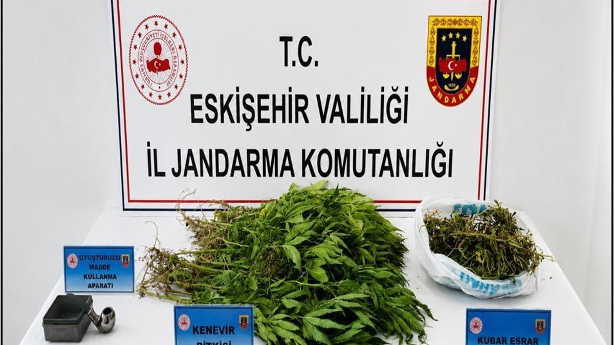 Eskişehir'de uyuşturucu operasyonunda yakalanan zanlı tutuklandı