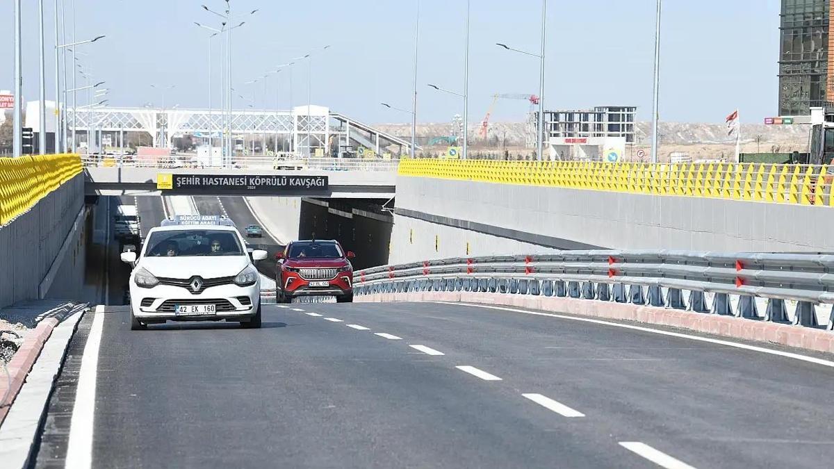 Konyalı sürücüler mağdur olmuştu! Kapatılan yol trafiğe açıldı