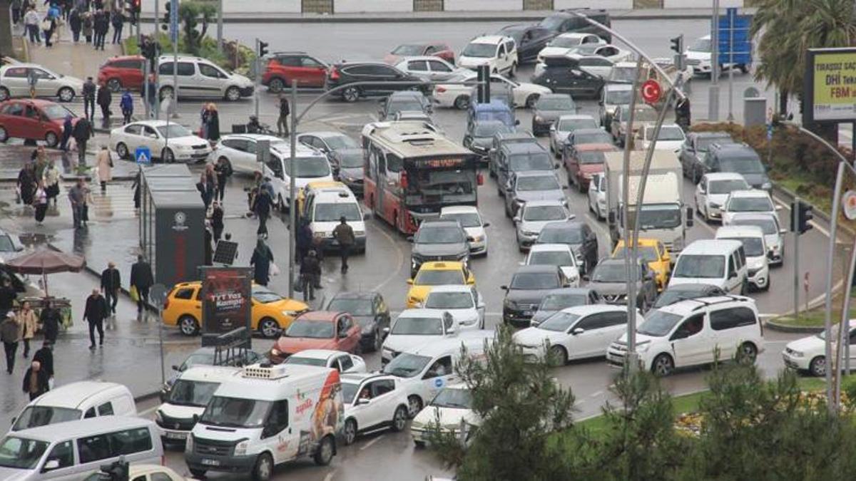 Samsun'da araç sayısı rekor kırdı! Trafikteki toplam araç sayısı 552 bini aştı