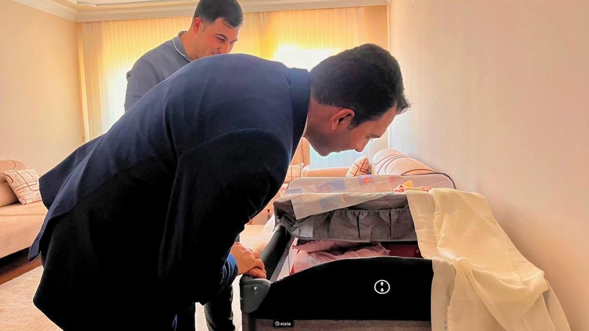 Destek alıp yuva kuran Altıntaş ailesi, bebek sahibi oldu