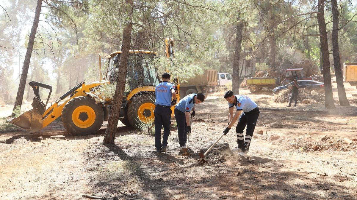 Gaziantep'te orman yangını riskine karşı temizlik çalışması yapıldı