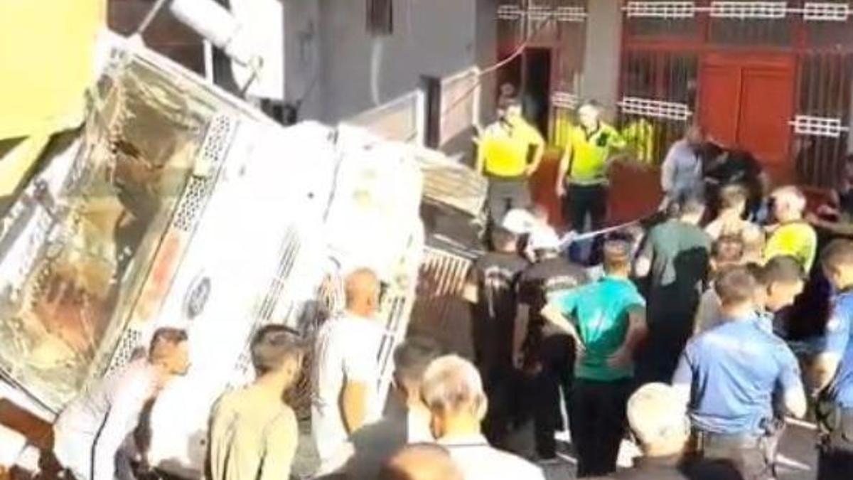 Freni boşalan kamyonun altında kalan kız çocuğu öldü