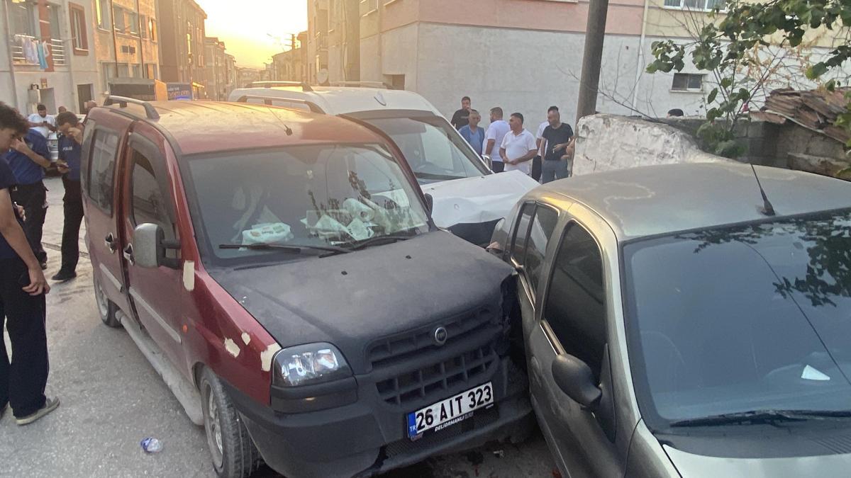 Eskişehir'de zincirleme trafik kazasında 3 kişi yaralandı