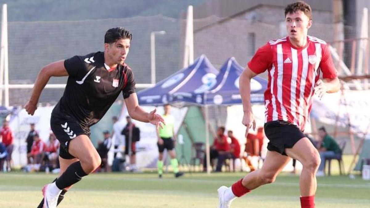 Sivasspor hazırlık maçında Pendikspor ile karşı karşıya geldi