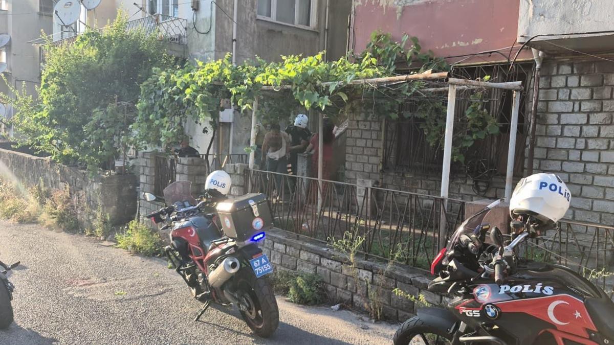 Komşuların balkon yıkama kavgası: 3 yaralı