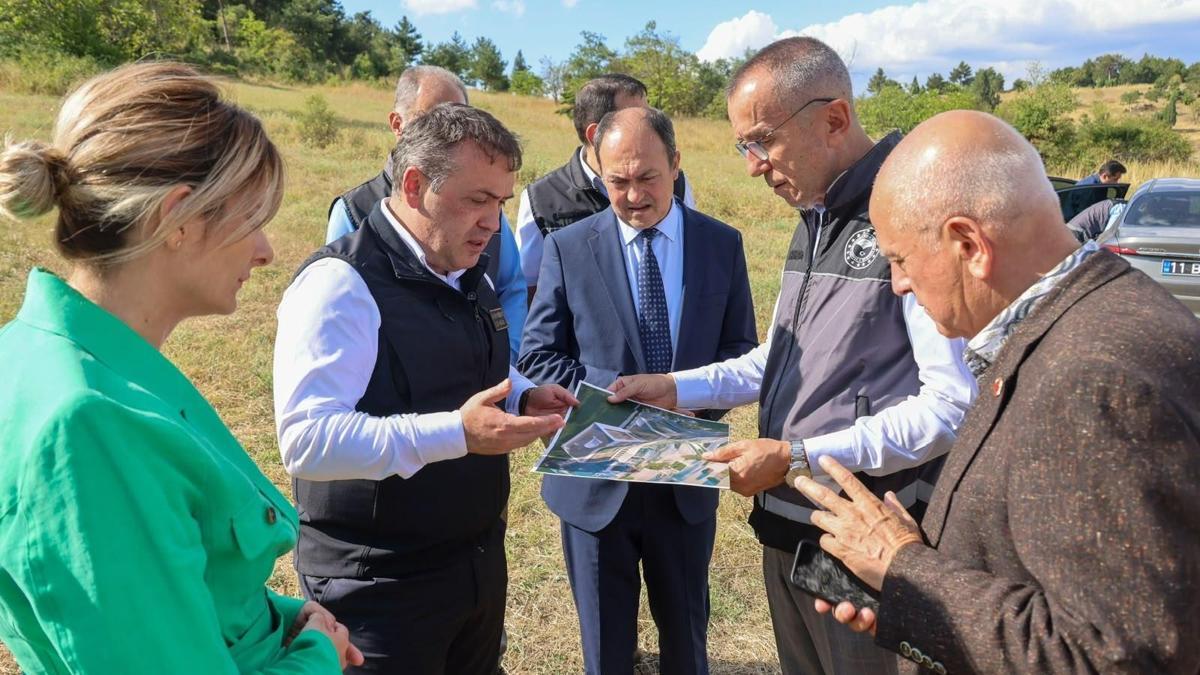 Bilecik Valisi Sözer Pelitözü Kamu Yerleşkesi'ni inceledi