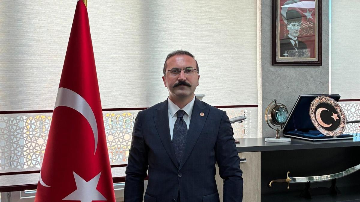 Yusufeli Kaymakamı Ahmet Tan görevine başladı