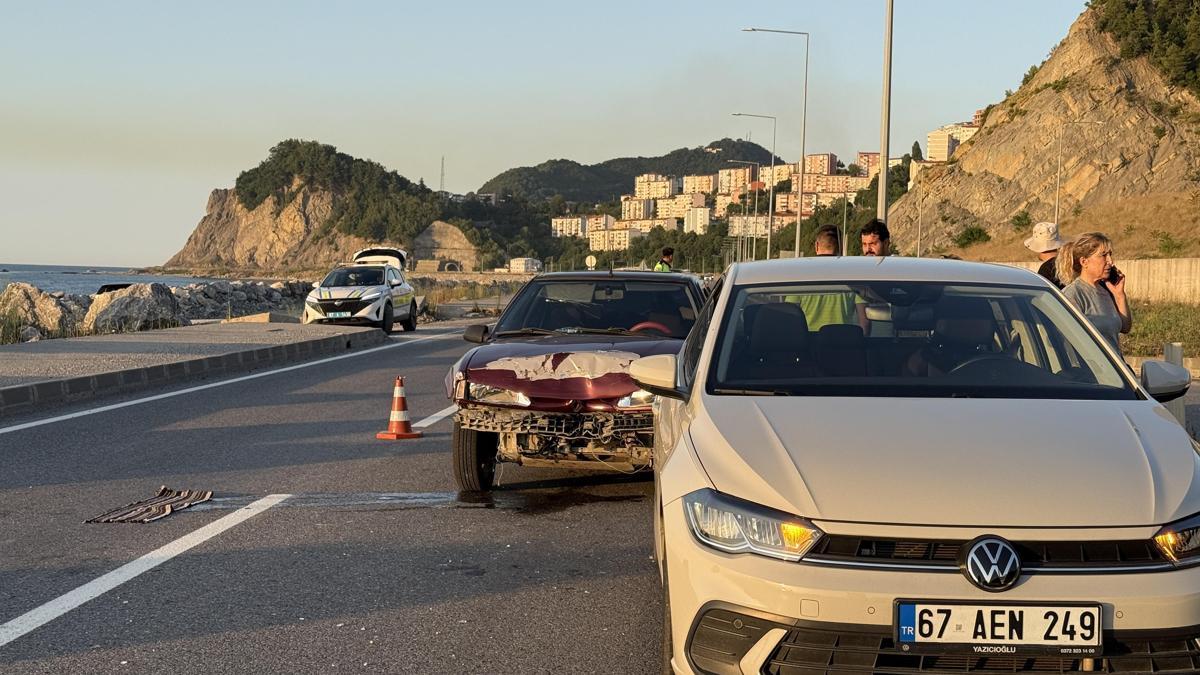 Zonguldak'ta 2 otomobilin çarpıştığı kazada 1 kişi yaralandı