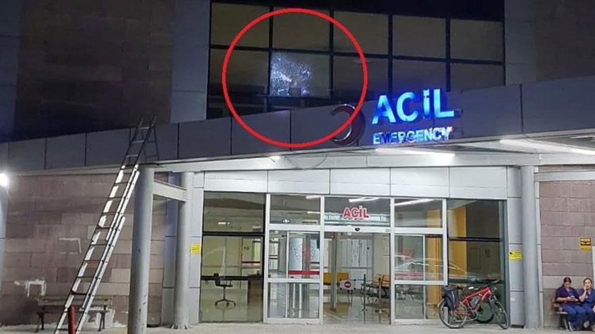 Samsun Ruh Sağlığı ve Hastalıkları Hastanesi’nin acil bölümünün camına mermi isabet etti