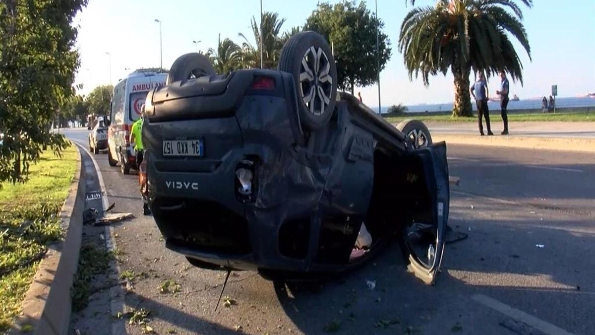 Kartal'da korkunç kaza: Refüje çarpan otomobil takla attı