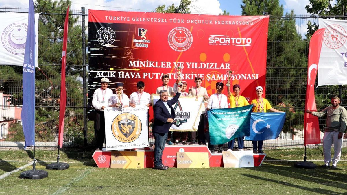 Kütahya'da Açık Hava Puta Türkiye Şampiyonası madalya töreniyle sona erdi