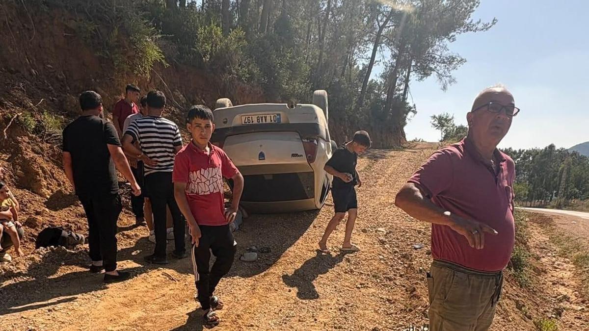 Takla atan otomobilde 6 kişi yaralandı