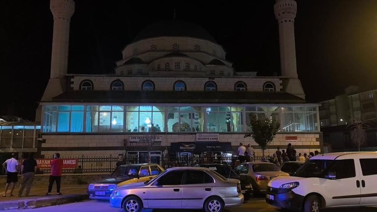 Erzurum'da korkunç olay! Camide asılı halde bulundu