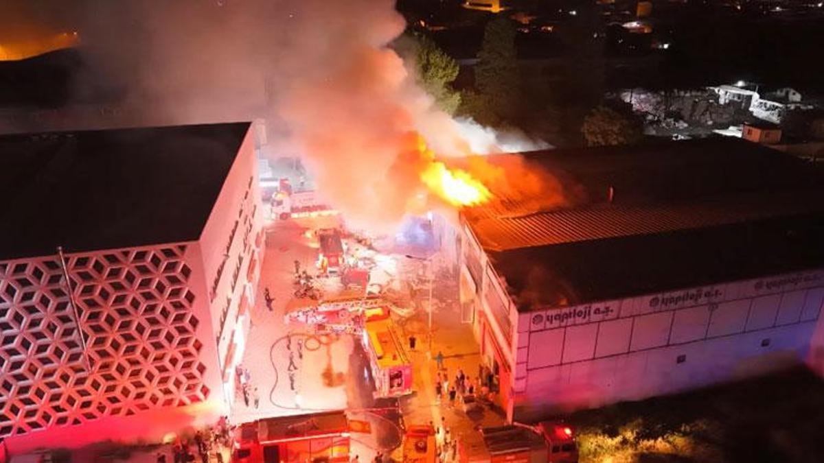 Osmangazi'de yumurta işletmesinde yangın çıktı
