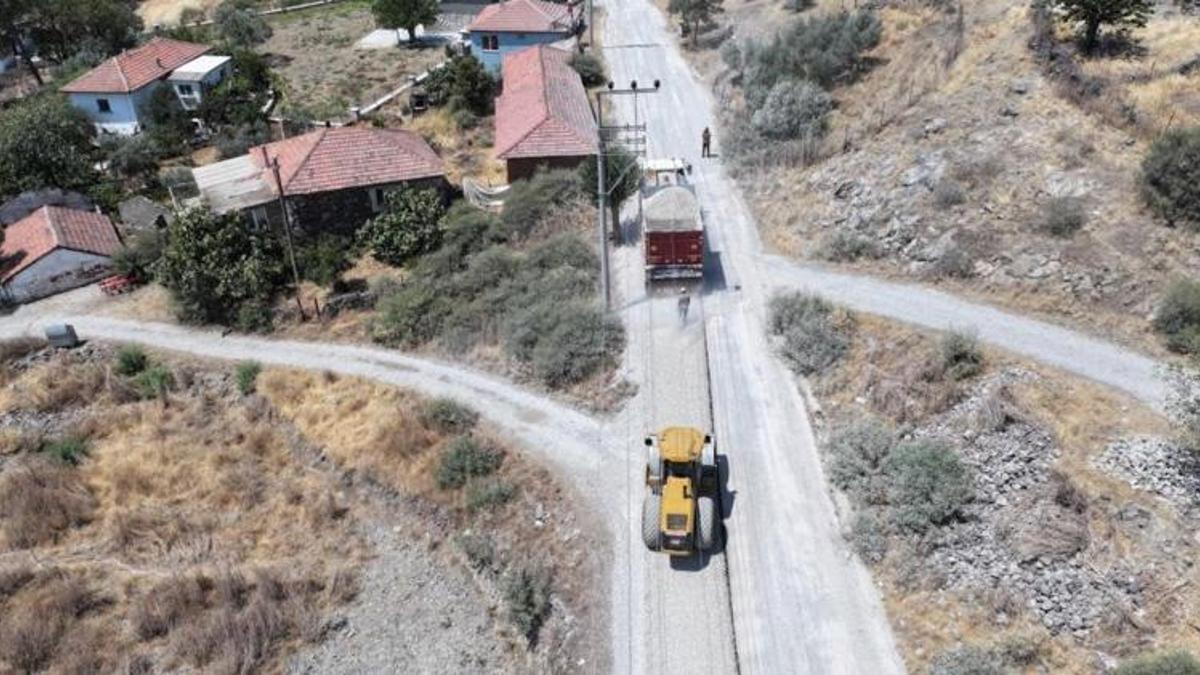 Manisa'da yol çilesi sona eriyor! 4 mahalleyi birbirine bağlayan yolda sona gelindi
