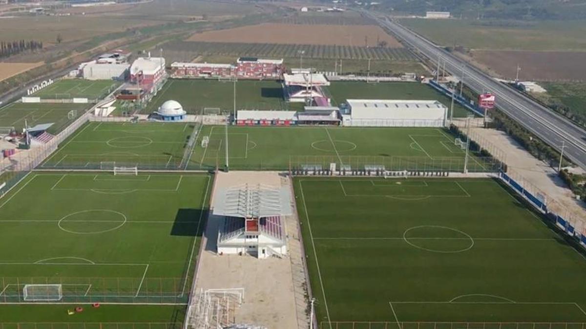Sezon başlamadan küme düştü! Vanspor ile anlaştı