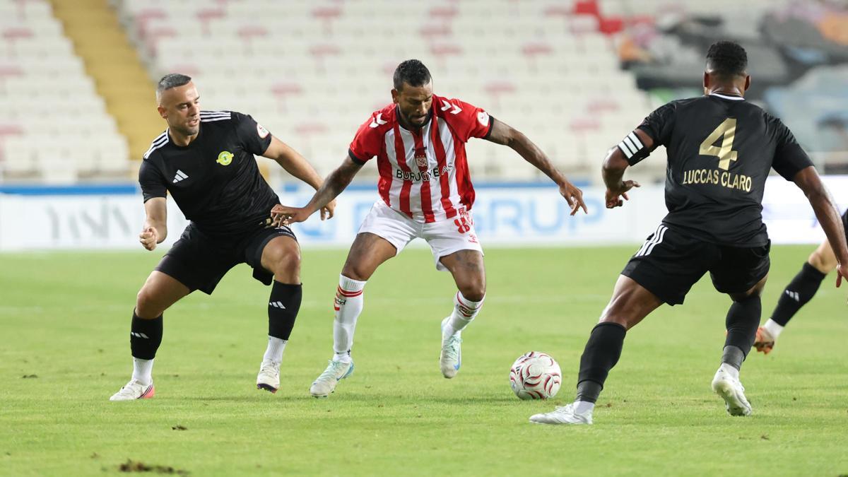 Ekenler Beton Sivasspor- Turka Esenler Erokspor: 0-0