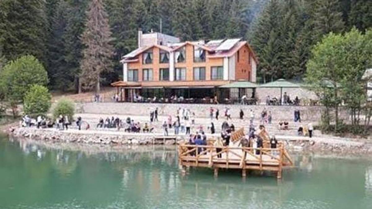 İlan üstüne ilan verdi, 100 bin TL'ye aşçı bulamadı