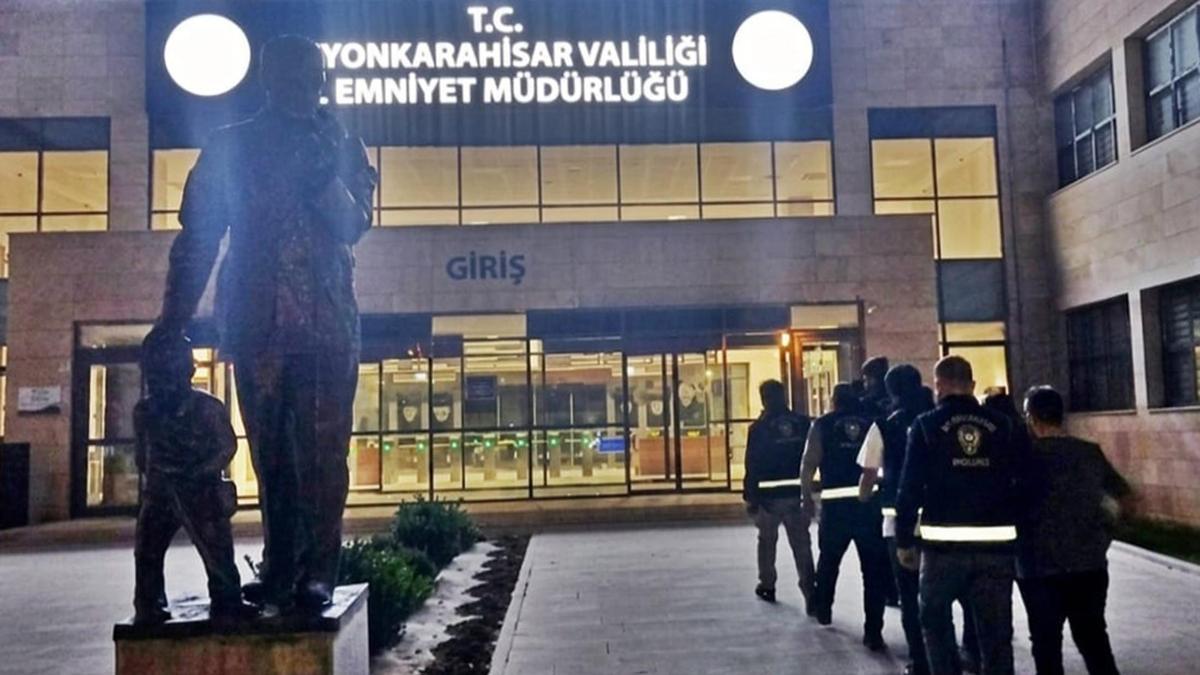 Oto hırsızları yakalandı