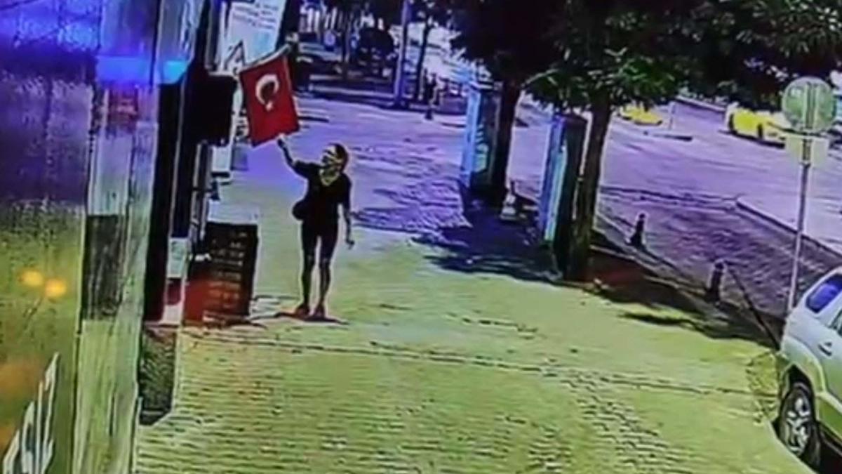 Mağazanın önünde asılı olan Türk bayrağını yakan şüpheli gözaltına alındı