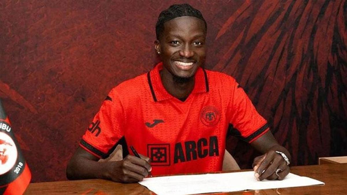 Çorum FK orta saha transferini bitirdi! Fildişili oyuncu 3+1 yıllık sözleşme imzaladı