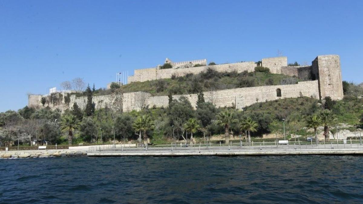 Kocaeli’deki 800 yıllık kalenin altından bakın ne çıktı?