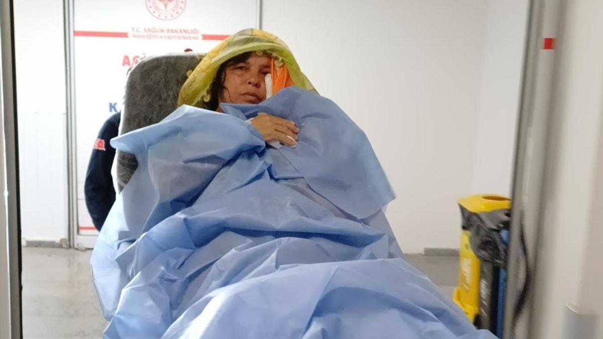 Çorba yaparken düdüklü tencere patladı, yaralandı